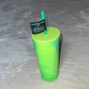 Rare Color Change Glass Starbucks  Summer 2025  Lime Green 💚 to Yellow 💛 18 OZ